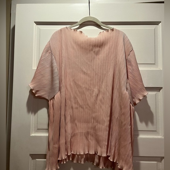 Agnes & Dora Peach top - Picture 3 of 3